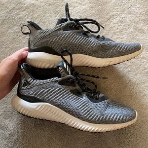 Adidas Alpha Bounce size 8.5 Women’s sneakers